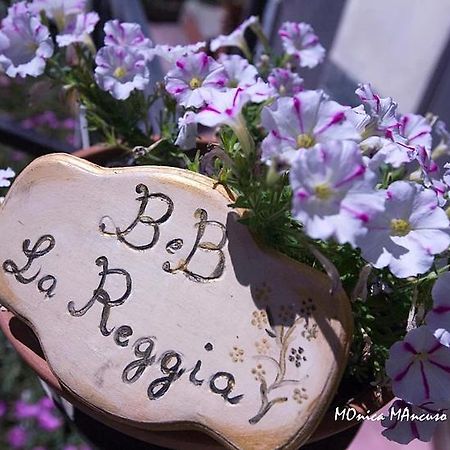 B&B La Reggia 베나리아 리알레 외부 사진
