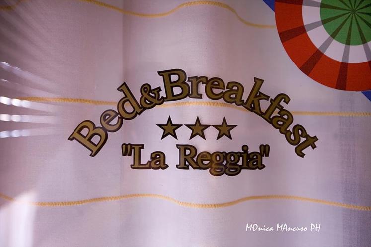 B&B La Reggia 베나리아 리알레 외부 사진
